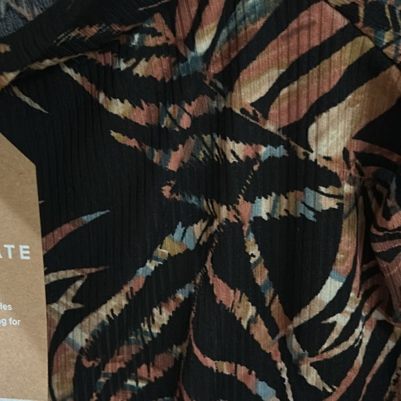 Willow and Root top new with tags - Picture 5 of 7